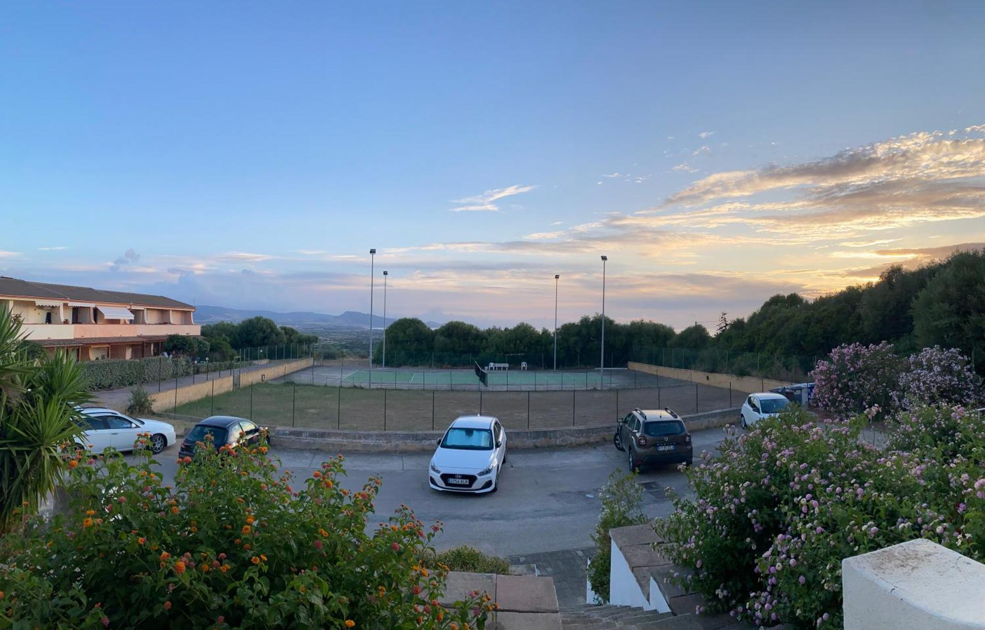 Borgo Del Tennis - Sa Ventana 2 Badesi Buitenkant foto