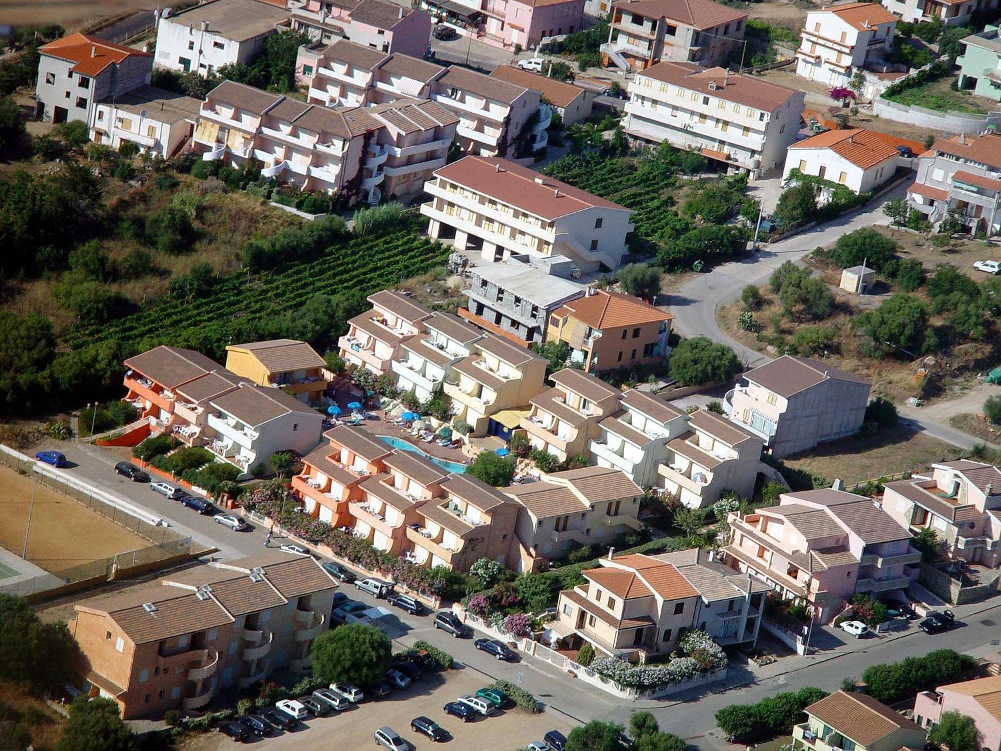 Borgo Del Tennis - Sa Ventana 2 Badesi Buitenkant foto
